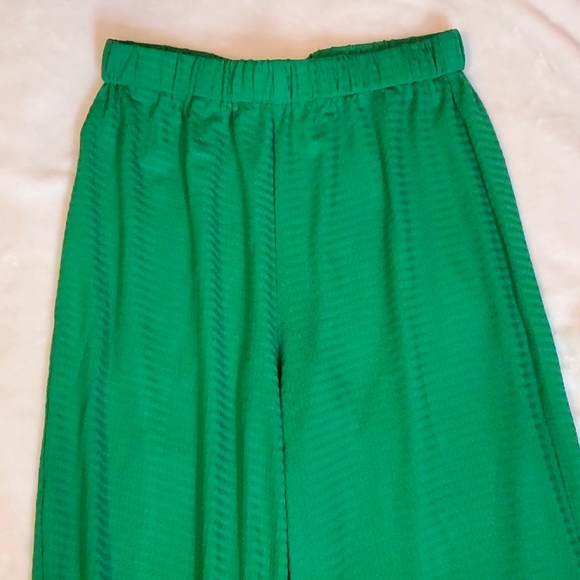 SHEIN Pants - NWOT SHEIN textured elastic waist wide leg pants